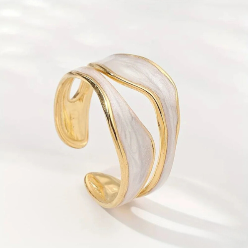 Traum | Dreamy Jewelry with Delicate Allure