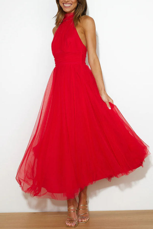 Elsie | Effortless Elegance in a Flowing Robe