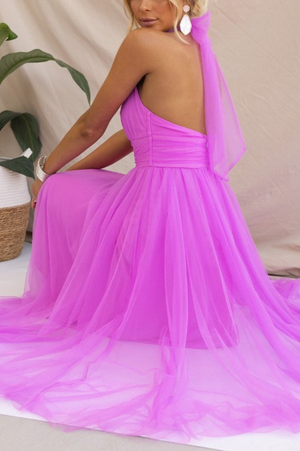 Elsie | Effortless Elegance in a Flowing Robe