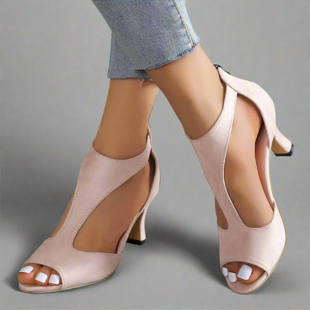 Charlotte | Timeless heels with a feminine silhouette