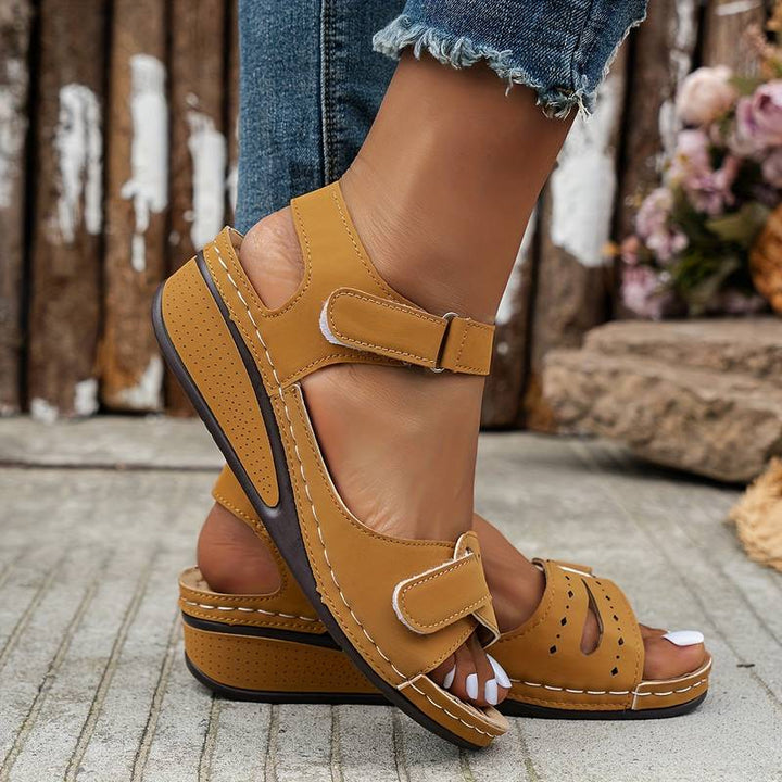 Amy | Orthopedic Sandals for All-Day Relief