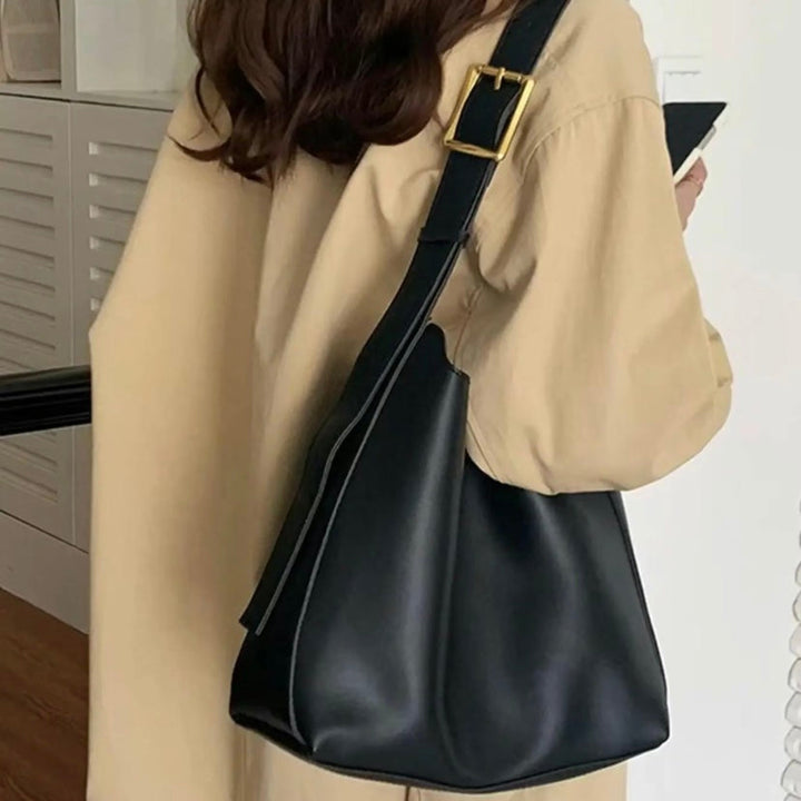 Julie | Timeless bag with refined design