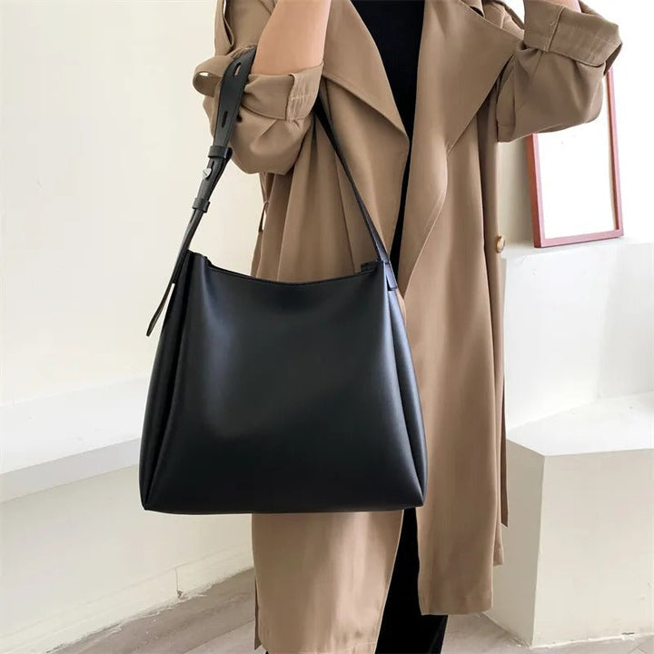 Bella | Practical and spacious everyday bag