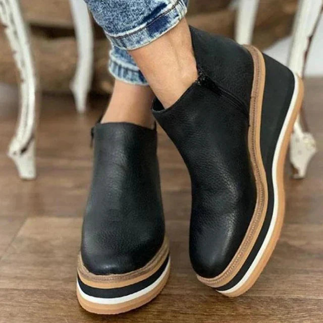 Deborah | Stylish boots for versatile outfits