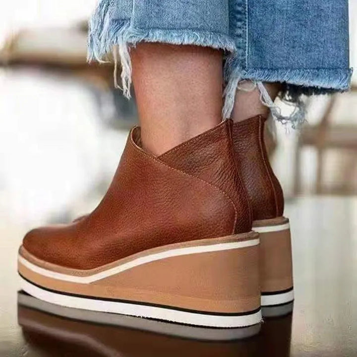 Caroline | Lightweight Ankle Boots with Timeless Everyday Style