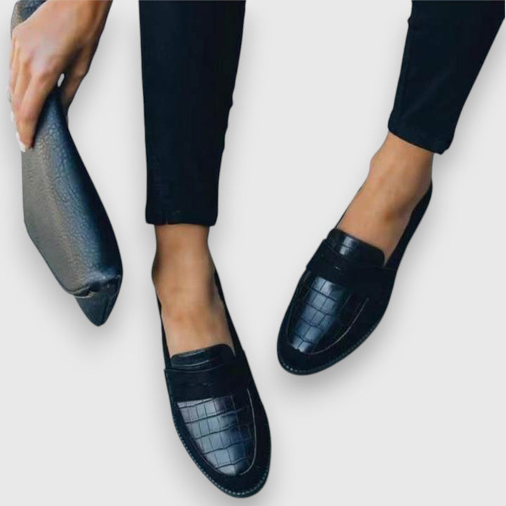 Liny | Classic loafers with clean design