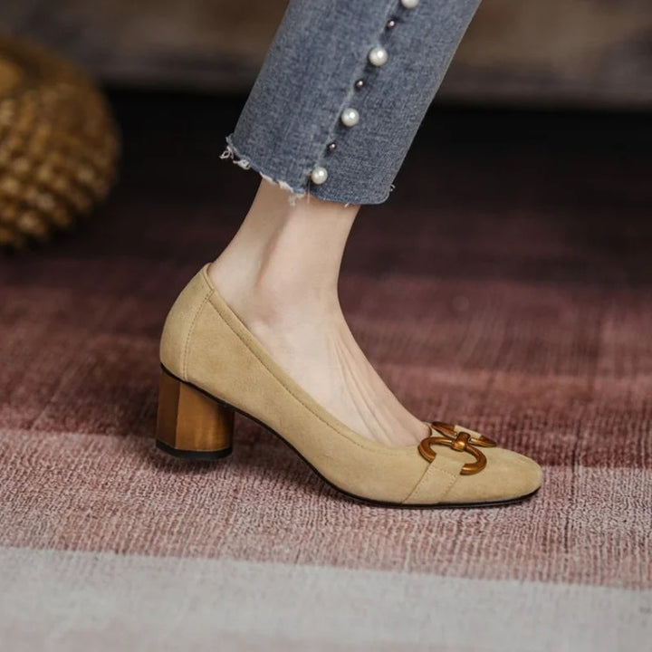 Mathilda | Embroidered Orthopedic Sandals with Everyday Elegance