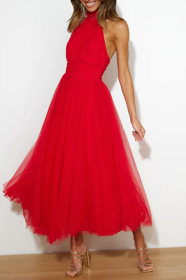 Elsie | Effortless Elegance in a Flowing Robe