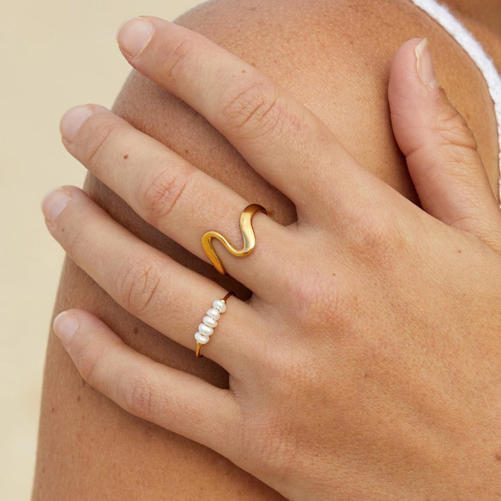 Grace | Freshwater Pearl Ring with Elegant Simplicity