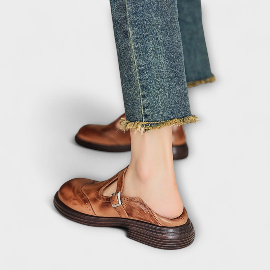 Ariadne | Classic Strap Flats for Everyday Ease