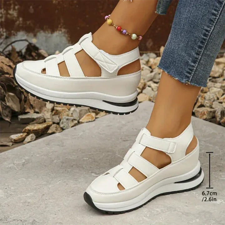 Lara | Cushioned Sandals with Adjustable Fit