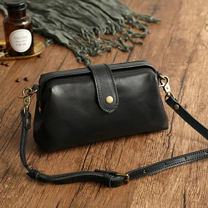 Kaja | Compact shoulder bag with modern design